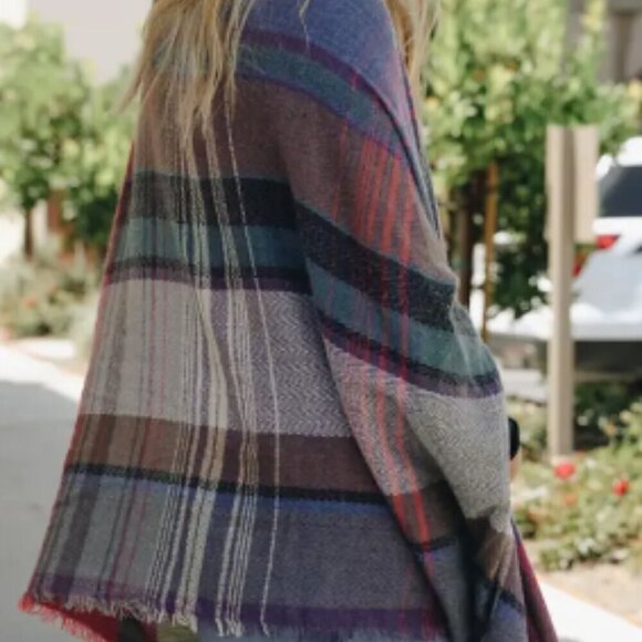 Multicolor Serpape Ruana - Picture 2 of 2